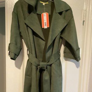 Chic trench coat!